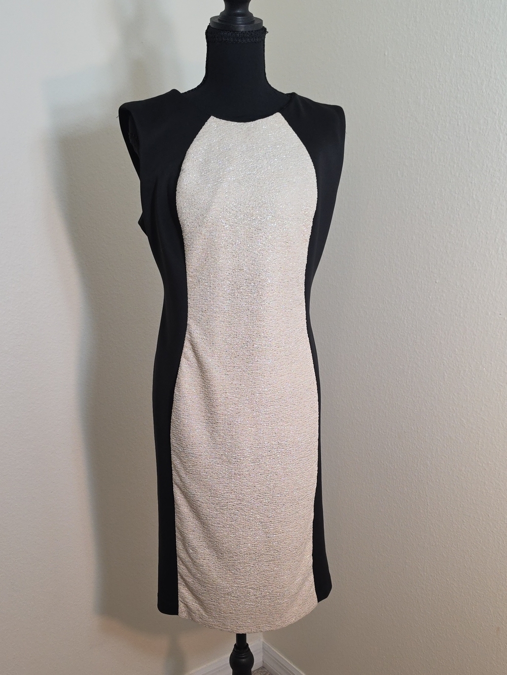 R&M Richards Black and Cream Contrast Sheath Dress